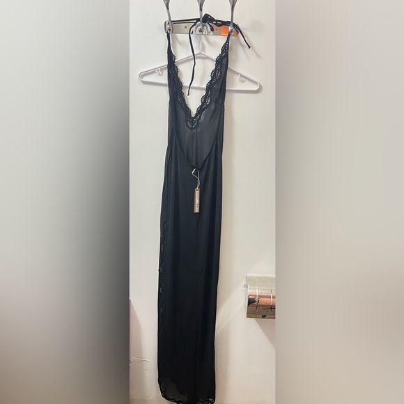 Skims Summer Mesh/Lace Dress - Picture 2 of 4